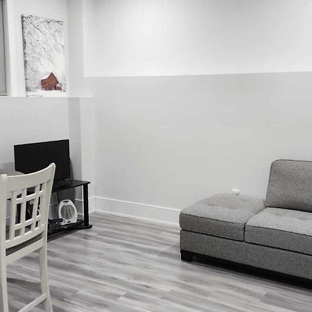 Scarborough New 2-Bedroom Basement Toronto Buitenkant foto