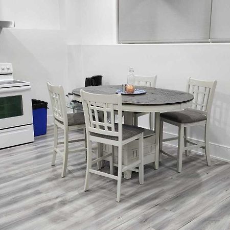 Scarborough New 2-Bedroom Basement Toronto Buitenkant foto